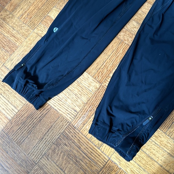 Lululemon Adapted State High-Rise Cropped Jogger - Picture 4 of 6
